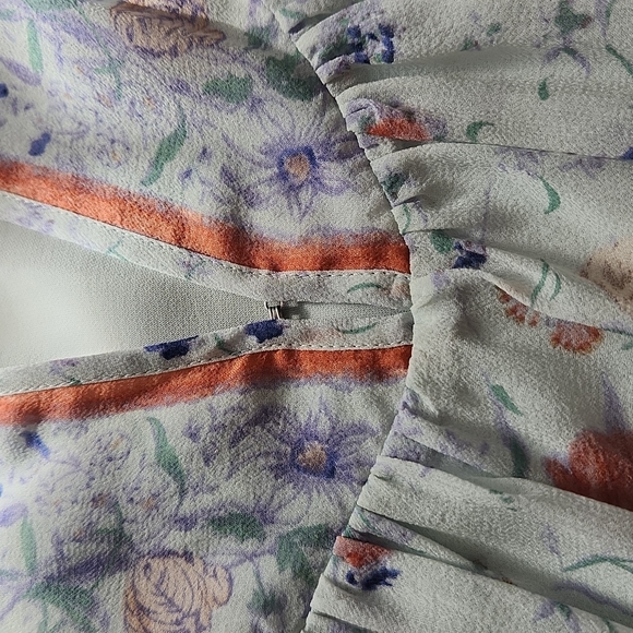 Joie XS silk floral sleeveless blouse - Picture 7 of 7